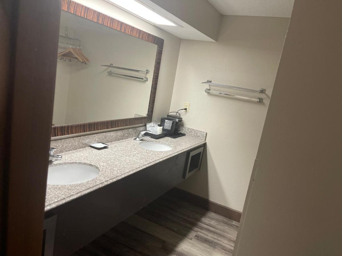 Royal Inn & Suites Mountain Grove Exteriér fotografie